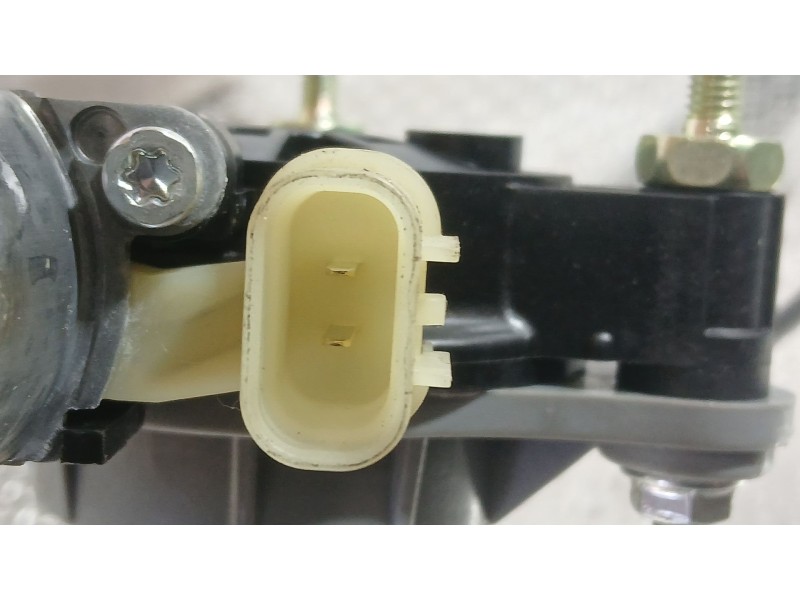 Recambio de elevalunas delantero derecho para kia stonic (yb) 1.0 t-gdi eco-dynamics+ referencia OEM IAM 82402H8100  