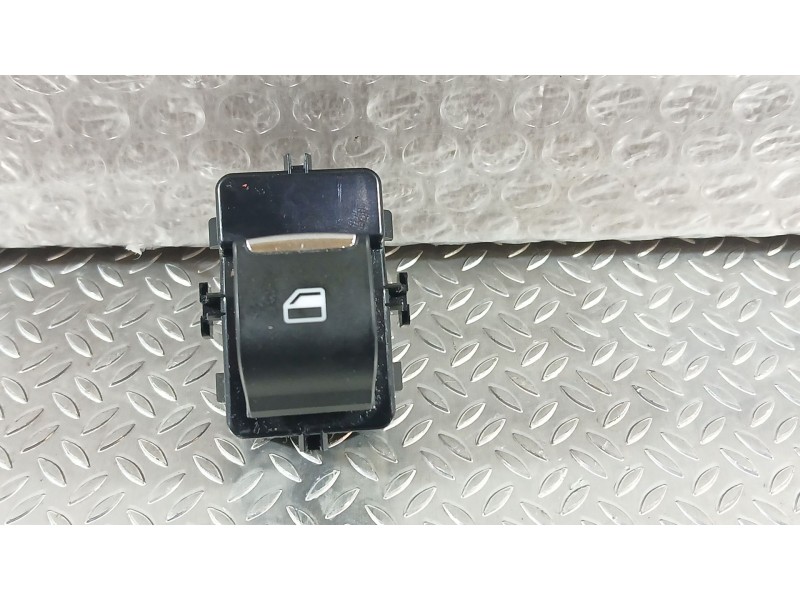 Recambio de mando elevalunas trasero derecho para ford mondeo v hatchback (ce) 2.0 tdci referencia OEM IAM 1946782  