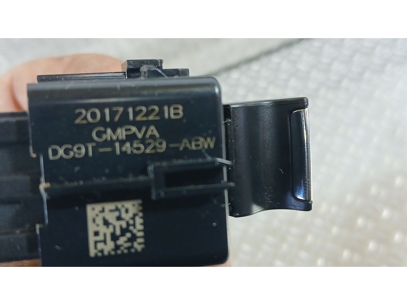Recambio de mando elevalunas trasero derecho para ford mondeo v hatchback (ce) 2.0 tdci referencia OEM IAM 1946782  