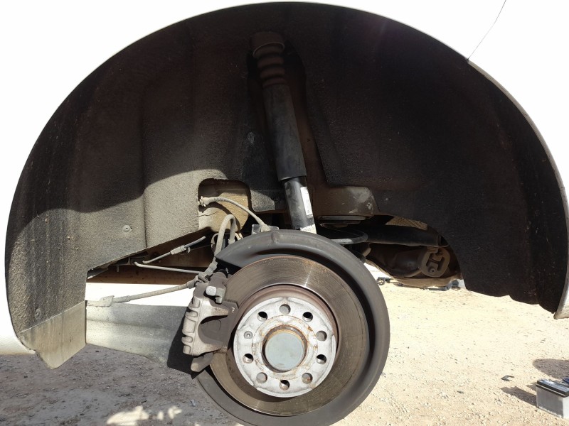 Recambio de plastico pase rueda tras. izq. para volkswagen golf vi (5k1) 1.2 tsi referencia OEM IAM 5K0810971C  