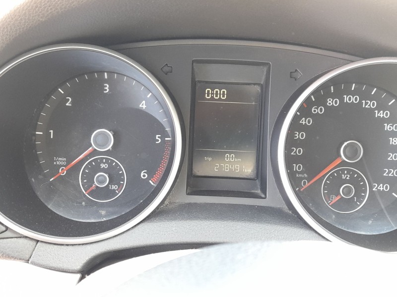 volkswagen golf vi (5k1) del año 2011