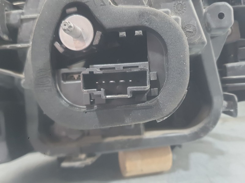 Recambio de piloto trasero derecho exterior para citroën c4 iii (ba_, bb_, bc_) 1.2 puretech 130 (bahnsa, bahnsb) referencia OEM