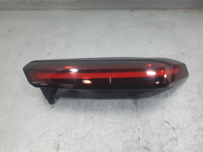 Recambio de piloto trasero derecho interior para citroën c4 iii (ba_, bb_, bc_) 1.2 puretech 130 (bahnsa, bahnsb) referencia OEM