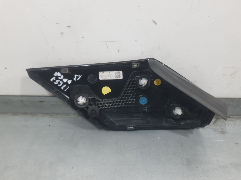 Recambio de moldura para citroën c4 iii (ba_, bb_, bc_) 1.2 puretech 130 (bahnsa, bahnsb) referencia OEM IAM  ALETA TRASERA DERE