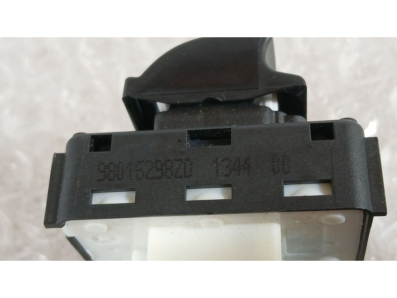 Recambio de mando elevalunas delantero izquierdo para peugeot partner furgoneta/monovolumen (k9) 1.5 bluehdi 100 referencia OEM 