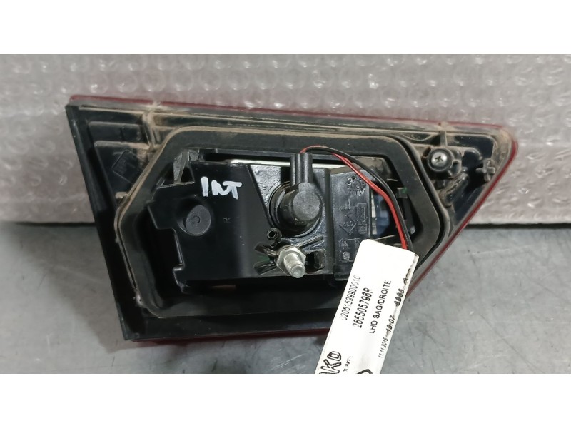 Recambio de piloto trasero derecho interior para renault clio iv (bh_) 1.5 dci 75 referencia OEM IAM 265505796R  
