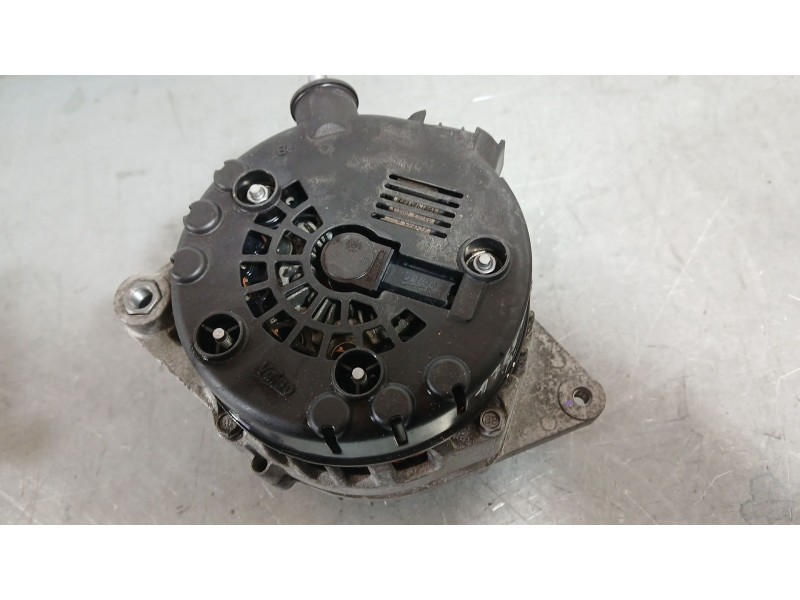 Recambio de alternador para kia sportage iv (ql, qle) 1.6 gdi referencia OEM IAM 373002B960  