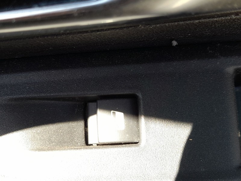 Recambio de mando elevalunas delantero derecho para citroën c4 iii (ba_, bb_, bc_) e-c4 (bczkxc) referencia OEM IAM 98044803ZD  