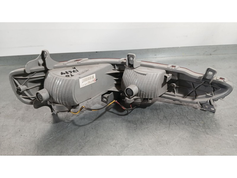 Recambio de piloto trasero derecho paragolpes para kia sportage iv (ql, qle) 1.6 gdi referencia OEM IAM 92406D9210  