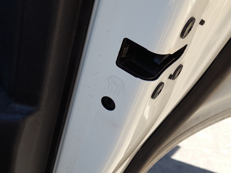 Recambio de cerradura puerta trasera derecha para citroën c4 iii (ba_, bb_, bc_) e-c4 (bczkxc) referencia OEM IAM 9846823480  