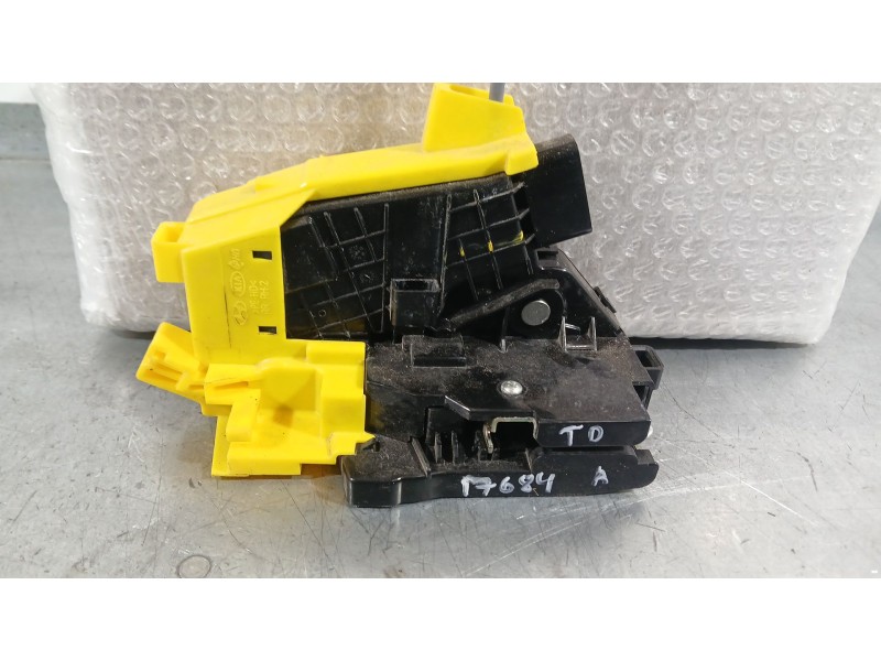 Recambio de cerradura puerta trasera derecha para kia sportage iv (ql, qle) 1.6 gdi referencia OEM IAM 81420F1210  