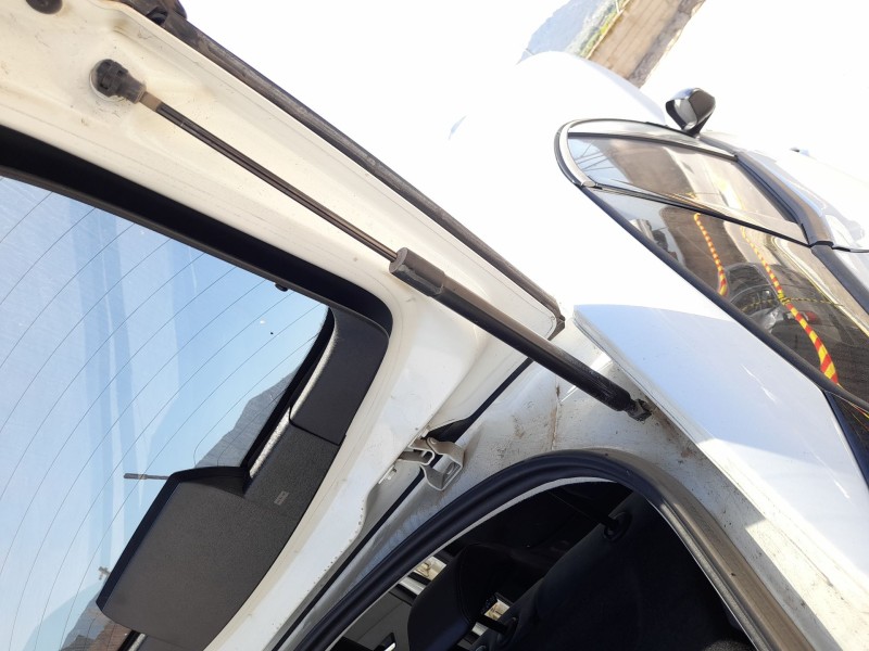 Recambio de amortiguadores maletero / porton para citroën c4 iii (ba_, bb_, bc_) e-c4 (bczkxc) referencia OEM IAM 9831083780  