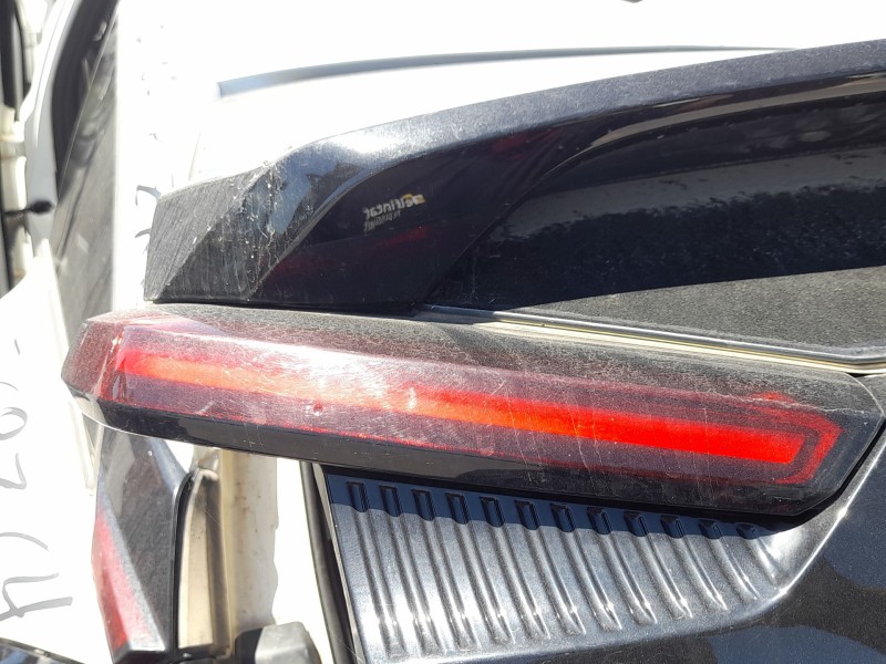 Recambio de piloto trasero izquierdo interior para citroën c4 iii (ba_, bb_, bc_) e-c4 (bczkxc) referencia OEM IAM 9831120680  