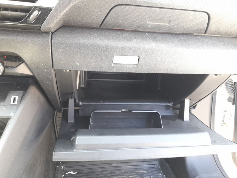 Recambio de guantera para citroën c4 iii (ba_, bb_, bc_) e-c4 (bczkxc) referencia OEM IAM 98316938ZD  