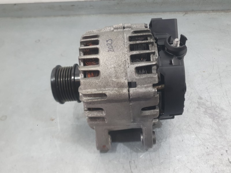 Recambio de alternador para ford mondeo v hatchback (ce) 2.0 tdci referencia OEM IAM 2438697  
