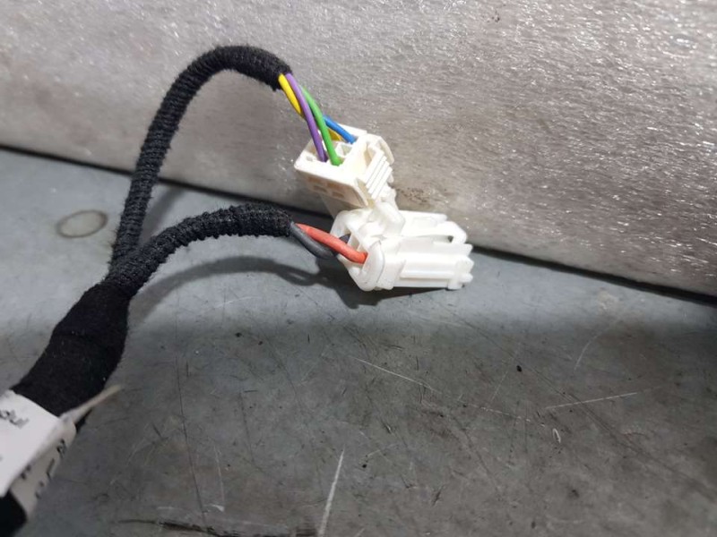 Recambio de amortiguadores maletero / porton para peugeot 5008 gt line referencia OEM IAM 9809682480  ELECTRICO IZQUIERDO