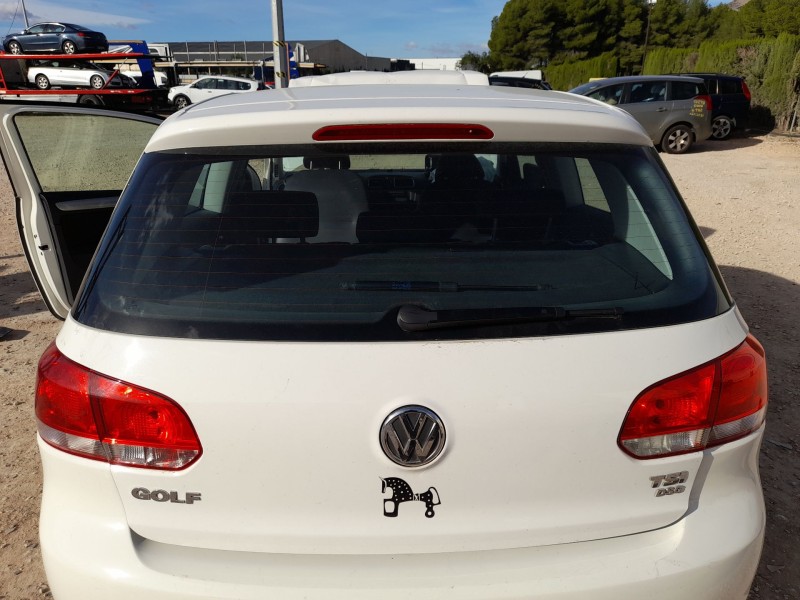 Recambio de porton trasero para volkswagen golf vi (5k1) 1.2 tsi referencia OEM IAM 5K6827025J  