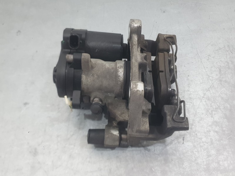Recambio de pinza freno trasera derecha para ford mondeo v hatchback (ce) 2.0 tdci referencia OEM IAM 5317612 2268436 