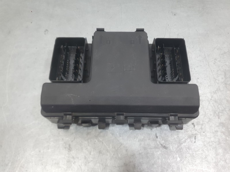 Recambio de caja reles / fusibles para ford mondeo v hatchback (ce) 2.0 tdci referencia OEM IAM 1909001  