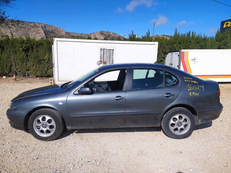 seat toledo (1m2) del año 2002
