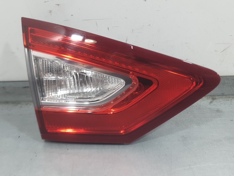 Recambio de piloto trasero izquierdo interior para ford mondeo v hatchback (ce) 2.0 tdci referencia OEM IAM 2345657  