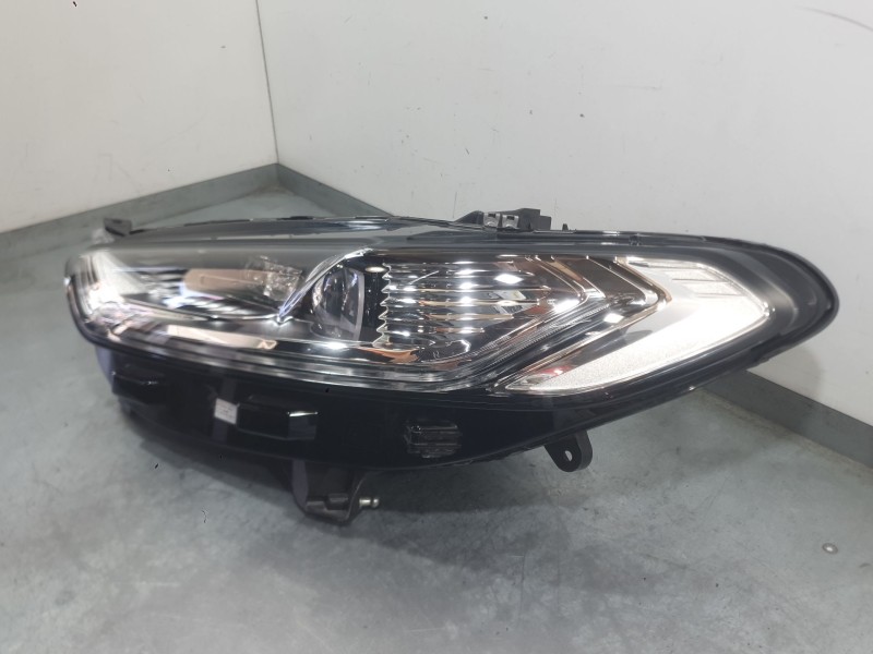 Recambio de faro izquierdo para ford mondeo v hatchback (ce) 2.0 tdci referencia OEM IAM 2519157  