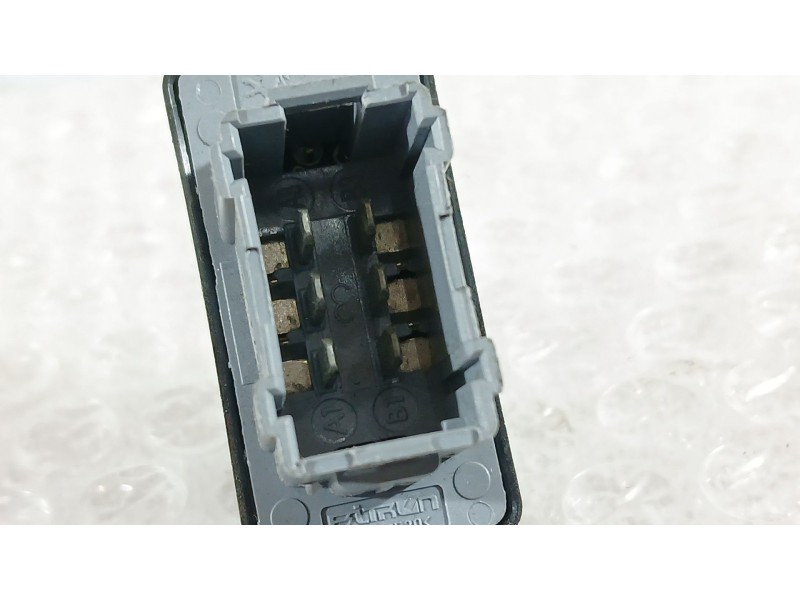 Recambio de mando elevalunas delantero derecho para peugeot partner furgoneta/monovolumen (k9) 1.5 bluehdi 100 referencia OEM IA