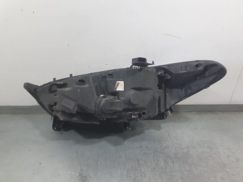 Recambio de faro derecho para ford mondeo v hatchback (ce) 2.0 tdci referencia OEM IAM 2519159  