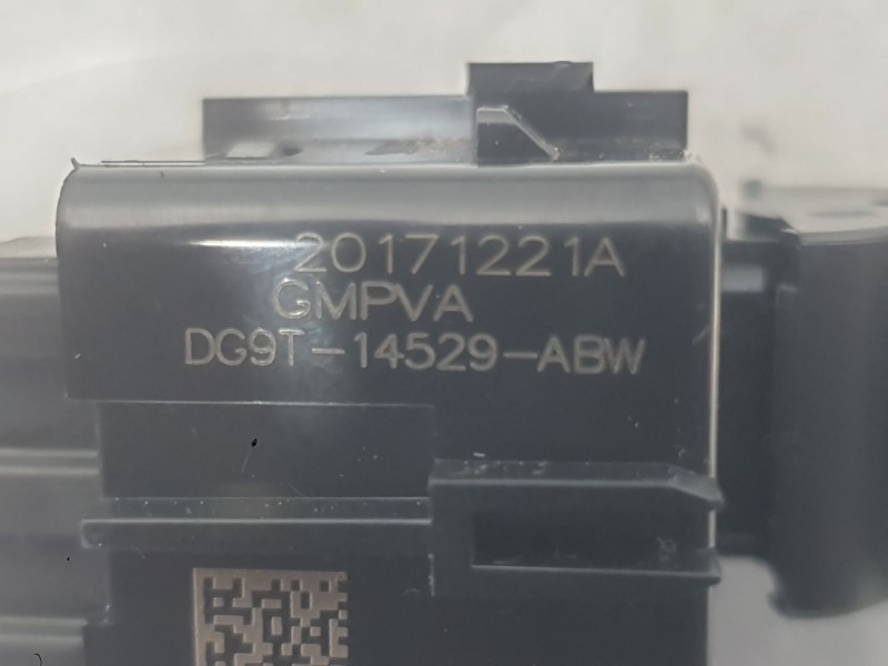 Recambio de mando elevalunas delantero derecho para ford mondeo v hatchback (ce) 2.0 tdci referencia OEM IAM 1946782  