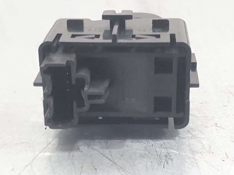 Recambio de mando elevalunas trasero izquierdo para ford mondeo v hatchback (ce) 2.0 tdci referencia OEM IAM 1946782  