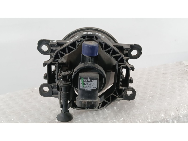 Recambio de faro antiniebla derecho para renault clio iv (bh_) 1.5 dci 90 referencia OEM IAM 261500097R  