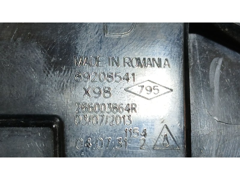 Recambio de piloto delantero derecho para renault clio iv (bh_) 1.5 dci 90 referencia OEM IAM   