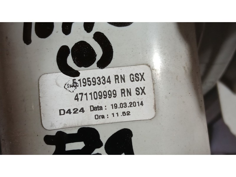 Recambio de piloto trasero izquierdo paragolpes para fiat 500l (351_, 352_) 1.4 (199lyb1b) referencia OEM IAM 51959334  