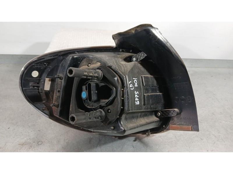 Recambio de piloto trasero derecho para fiat 500l (351_, 352_) 1.4 (199lyb1b) referencia OEM IAM 51883571  