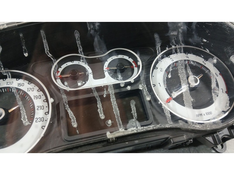 Recambio de cuadro instrumentos para fiat 500l (351_, 352_) 1.4 (199lyb1b) referencia OEM IAM 51975128  
