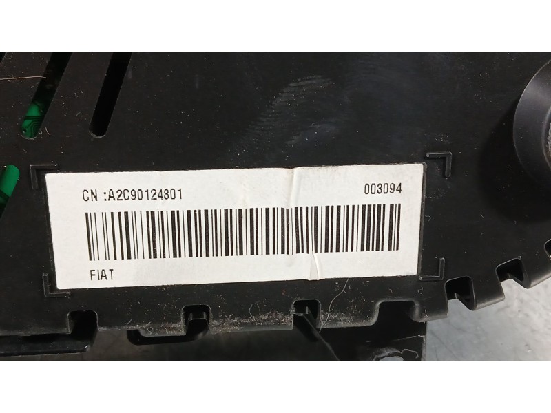 Recambio de cuadro instrumentos para fiat 500l (351_, 352_) 1.4 (199lyb1b) referencia OEM IAM 51975128  