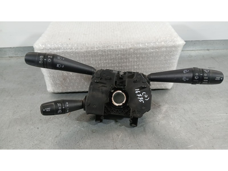 Recambio de mando luces y limpia para fiat 500l (351_, 352_) 1.4 (199lyb1b) referencia OEM IAM 735593863  