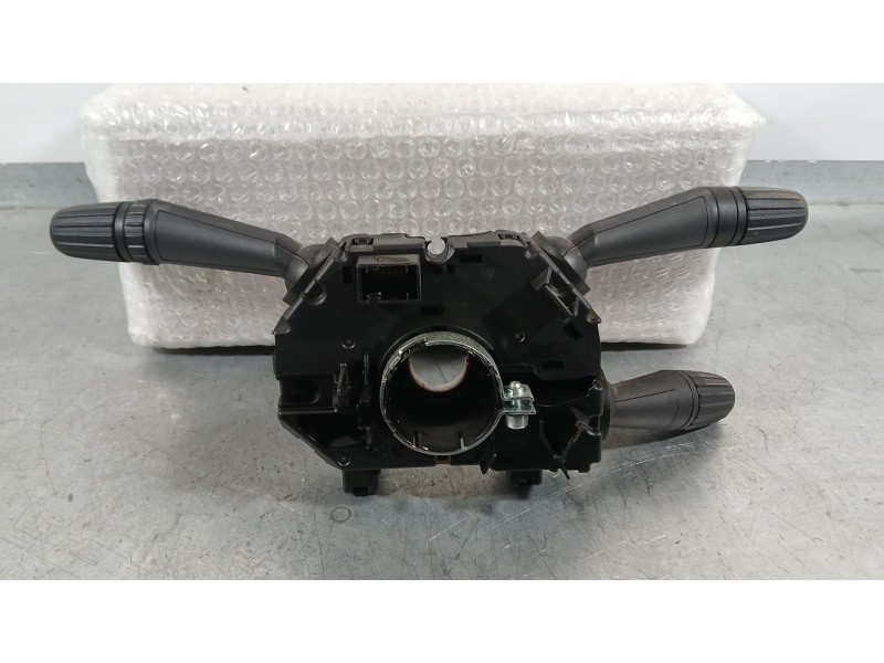 Recambio de mando luces y limpia para fiat 500l (351_, 352_) 1.4 (199lyb1b) referencia OEM IAM 735593863  