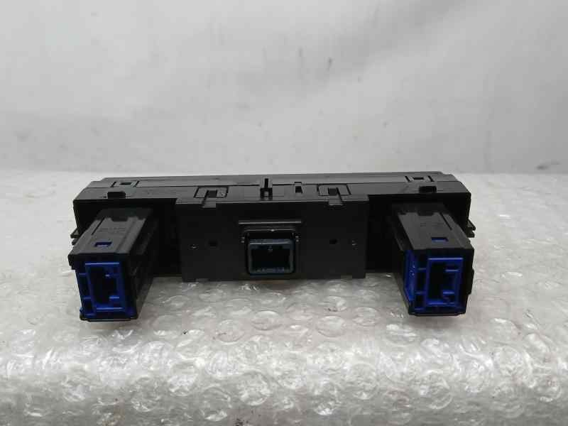 Recambio de mando multifuncion para toyota rav4 hybrid 4x2 advance referencia OEM IAM 8395042540 011273 