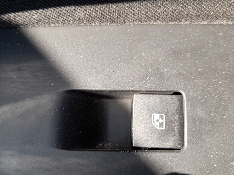 Recambio de mando elevalunas delantero derecho para opel mokka / mokka x (j13) 1.4 lpg (_76) referencia OEM IAM 22915102  