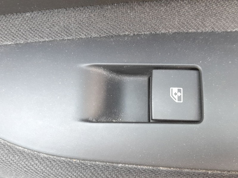 Recambio de mando elevalunas trasero derecho para opel mokka / mokka x (j13) 1.4 lpg (_76) referencia OEM IAM 22915110  