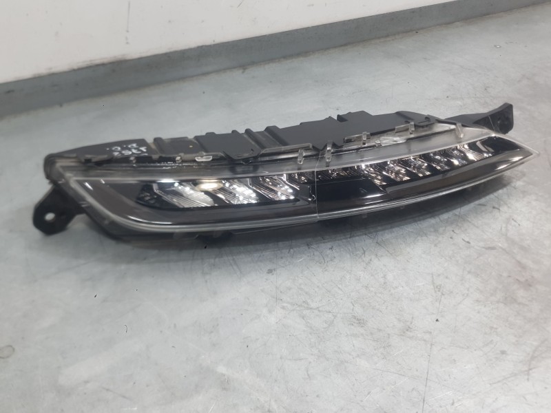 Recambio de piloto delantero derecho para citroën c4 spacetourer (3d_) 1.5 bluehdi 130 referencia OEM IAM   