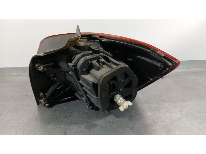 Recambio de piloto trasero izquierdo para volkswagen polo vi (aw1, bz1, ae1) 1.0 referencia OEM IAM 2G0945095B  