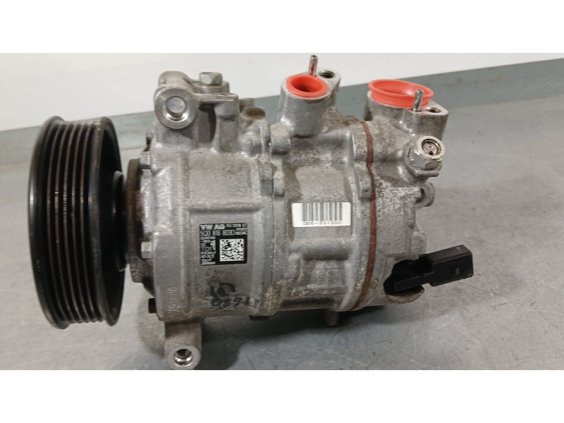 Recambio de compresor aire acondicionado para volkswagen polo vi (aw1, bz1, ae1) 1.0 referencia OEM IAM 5Q0816803D  