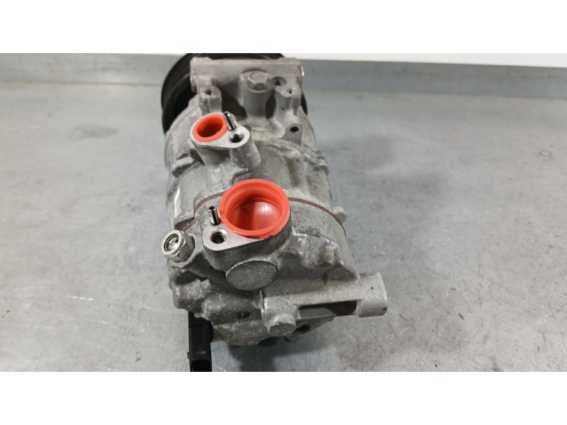 Recambio de compresor aire acondicionado para volkswagen polo vi (aw1, bz1, ae1) 1.0 referencia OEM IAM 5Q0816803D  
