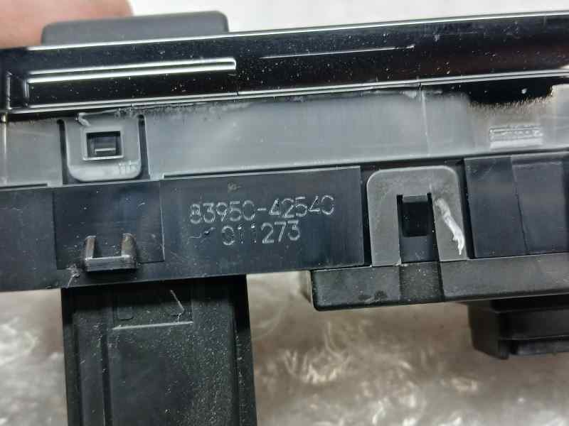 Recambio de mando multifuncion para toyota rav4 hybrid 4x2 advance referencia OEM IAM 8395042540 011273 