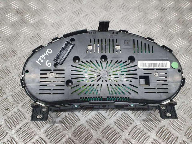 Recambio de cuadro instrumentos para opel insignia sports tourer selective referencia OEM IAM 20970768  