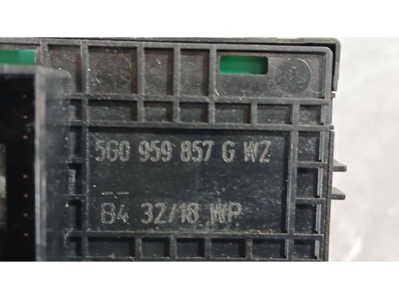 Recambio de mando elevalunas delantero izquierdo para volkswagen polo vi (aw1, bz1, ae1) 1.0 referencia OEM IAM 5G0959858FWHS  