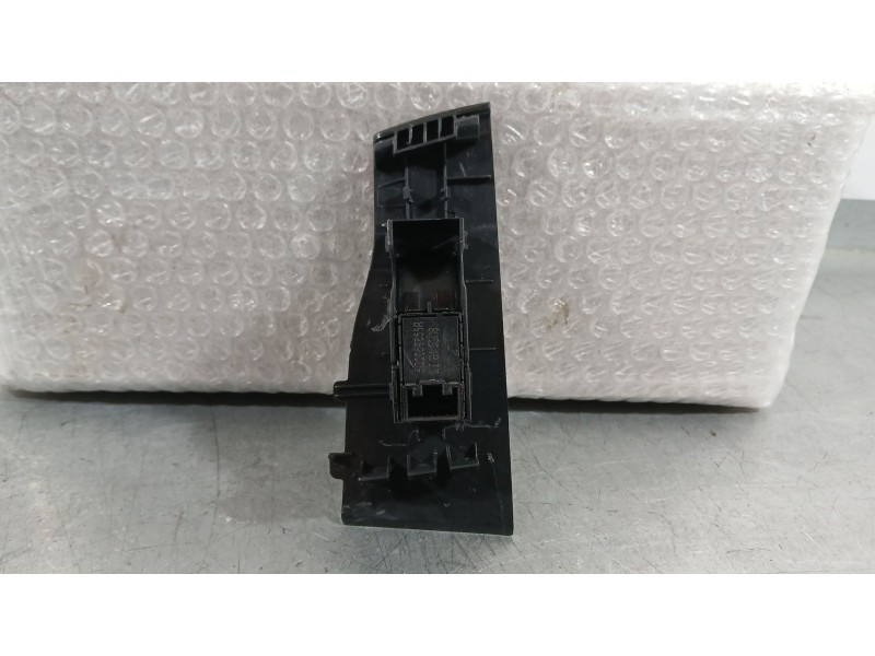 Recambio de mando elevalunas trasero izquierdo para volkswagen polo vi (aw1, bz1, ae1) 1.0 referencia OEM IAM 5G0959855PWHS  