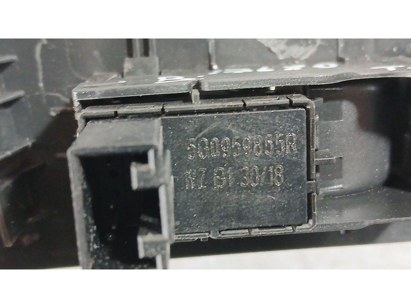 Recambio de mando elevalunas trasero izquierdo para volkswagen polo vi (aw1, bz1, ae1) 1.0 referencia OEM IAM 5G0959855PWHS  
